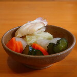 BLUE WOOD CAFE - 胡瓜、人参、大根、新生姜、キャベツの漬物