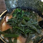 横浜家系ラーメン 林家 - 茎ワカメラーメン(９２０円)