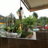 TOOTH TOOTH GARDEN RESTAURANT - 