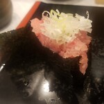 立喰い寿司＆BAR鮨處八千代 - ネギトロ