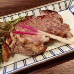 宵ノねこ - 三浦豚肩ロースの炙り(塩)