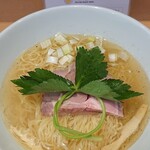 中華飯店 キンサン - 佐渡産焼きあごだし塩麺✨