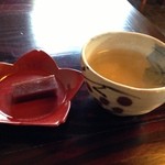 蕎麦処ひぐち - お通しの羊羹