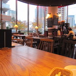 立ち食い席はないようです