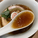 ラーメンWalkerキッチン - 鶏豚牛、乾物のスープ