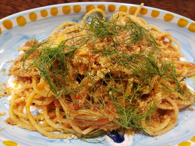 TAVERNA albero villaggio