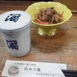 秋田乃瀧 - 高清水とお通しです。