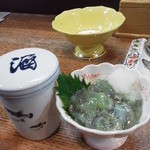 秋田乃瀧 - 新政とたこわさびです。