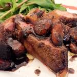 トラットリア 29 - 「鴨胸肉のソテー　栗とバルサミコのソース」：外は香ばしく中はしっとり柔らかで
      鴨の野趣を引き出しながらも、ふくよかな甘み
      ♪