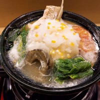 赤坂 菊乃井 - ⚫【強肴】「鯛頭と京野菜鍋  小蕪  金時人参  堀川牛蒡  ムゲの芋  九条葱  蕪菜   柚子」