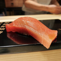 海味 - マグロの中トロ