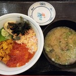 目利きの銀次 - 北海３種丼　1400円