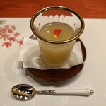 日本料理 はんなり - 甘味：すりおろし林檎の蜂蜜檸檬ゼリー