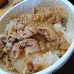 すき家 - 豚丼のアップ