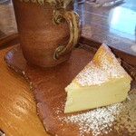 カフェ笑夢 - 珈琲&デザート。本日はサツマイモのケーキ