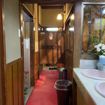 桜なべ　みの家 - 廁(かわや)も体験して欲しい。