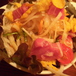 まるしんサラダ！マグロが美味い！