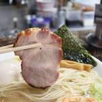自家製麺 ら～めん かり屋 - 炙りチャーシュー