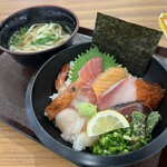 Hokkai Sozai - 寿司屋の上海鮮丼