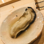鮨 しゅん輔 - 蒸し牡蠣