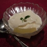 ドゥ エピセ - 杏仁豆腐