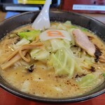 8番らーめん - 野菜こく旨ラーメン