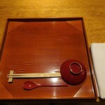 御料理 樋渡 - テーブルセッティング