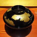 御料理 樋渡 - お椀：淡路の鱧、綾部の松茸、青柚子