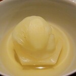 御料理 樋渡 - 蒸し物：蕪と百合根の蒸し物
