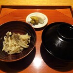 御料理 樋渡 - 秋田舞茸の土鍋ご飯、味噌汁、香の物
