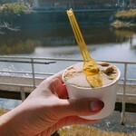 大池ジェラート 風水花 - 料理写真:ピスタチオ、有れば選んじゃうよね♪ダブルにすると味が混ざるのが苦手。