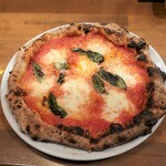 Pizzeria Romano e Marino - マルゲリータ（1,650円税込み）。
