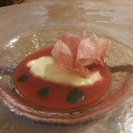 コルツ - 2012/12　よしもりまきばのトマトソース
      あるぱ～じゅのモッツァレラチーズ
      十勝野レッドの自家製生ハム