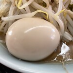 ラーメン もっけだの - ラーメン普通ニンニクマシマシヤサイマシマシ+味玉の味玉