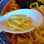 つぼの華 - モチモチの縮れ麺