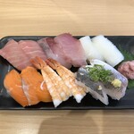 河童壽司 秋田御所野店 - 【アプリ会員限定】人気ネタづくし１２貫：５５０円（税込）【２０２１年１０月撮影】