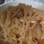 Ramen Yad Esu - 製麺所の中太縮れ麺かなぁ？