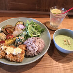 Matsuyama Cafe - ランチA 1350円＋レモネードソーダ50円