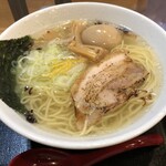 Garakuta Gakkou - あっさり旨塩らぅ麺　味玉付