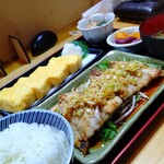 炭焼き 竈食堂 - アジの竜田焼きとだし巻き玉子