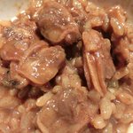 ３丁目のカレー屋さん  - 牡蠣とアサリのカレー雑炊 1400円 のアサリ