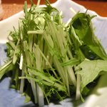 ３丁目のカレー屋さん  - 牡蠣とアサリのカレー雑炊 1400円 の水菜