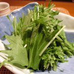 ３丁目のカレー屋さん  - 牡蠣とアサリのカレー雑炊 1400円 の水菜