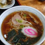 万龍 - 鶏のから揚げセットの半ラーメン