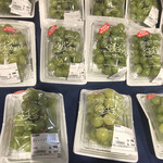 はこだて海鮮市場  - シャインマスカット