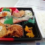 ランチマーケット - 幕の内弁当　550円