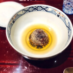 銀座 しのはら - ◎ 栗の唐揚げ　葛のお出汁で（栗名月…10月の十三夜にちなんでか）渋皮がアクセントになって適度な甘さがよい。