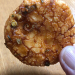 もち吉 - 料理写真:外はパリパリで中はふんわり！甘辛い味噌味変が絶妙！