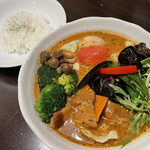 Nishi Tonden Doori Supu Kare Hompo - 豚野菜カレー　ブロッコリートッピング　ココナッツスープ