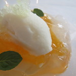 アーリア ディ タクボ - 静岡県産どんぐり農園の蜜柑のシロップ漬けとヨーグルトのジェラート、白ワインのジュレとミントのグラニテと共に1